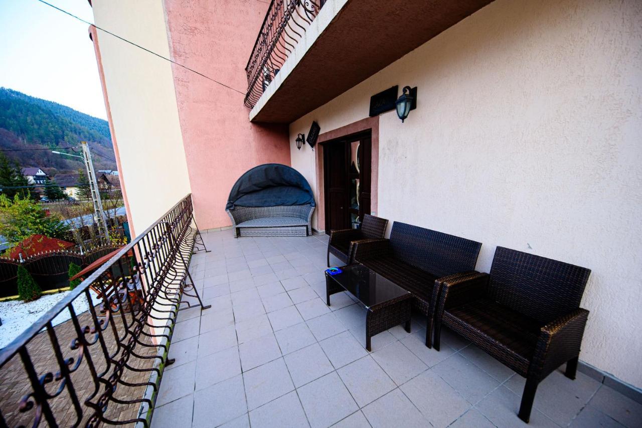Pensiunea Grande Lepşa Exteriér fotografie