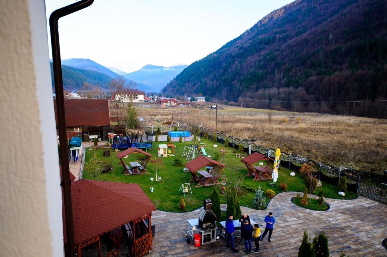 Pensiunea Grande Lepşa Exteriér fotografie