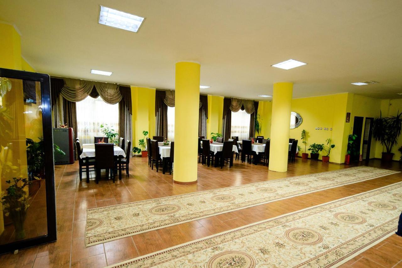 Pensiunea Grande Lepşa Exteriér fotografie